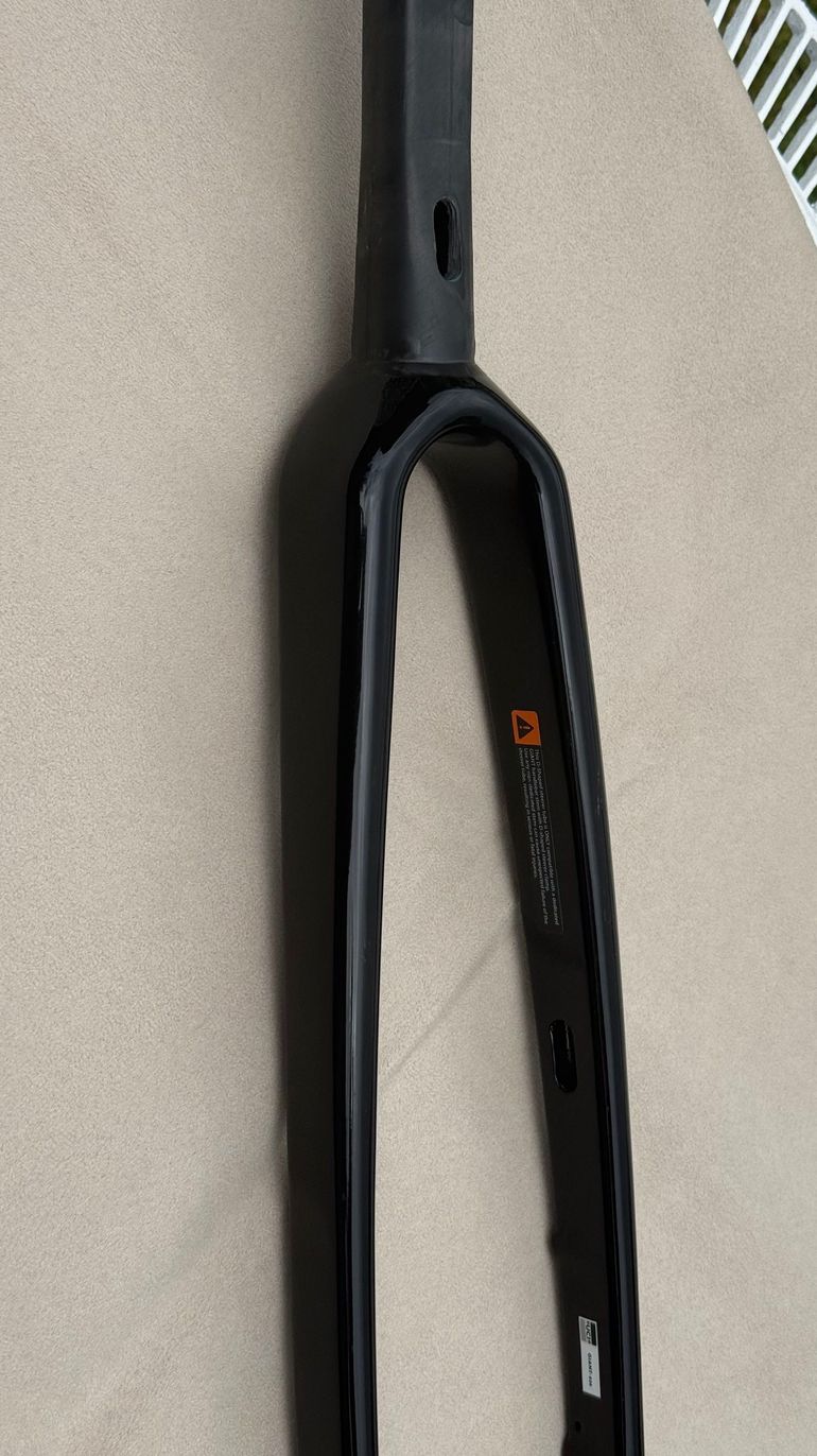 Giant Defy Advanced Pro SL Carbon Fork OverDrive Aero 2024 bike d'occasion — image 1 sur 5