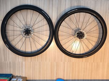 Używany Roval CLX32 Rapide 2022 Wheels