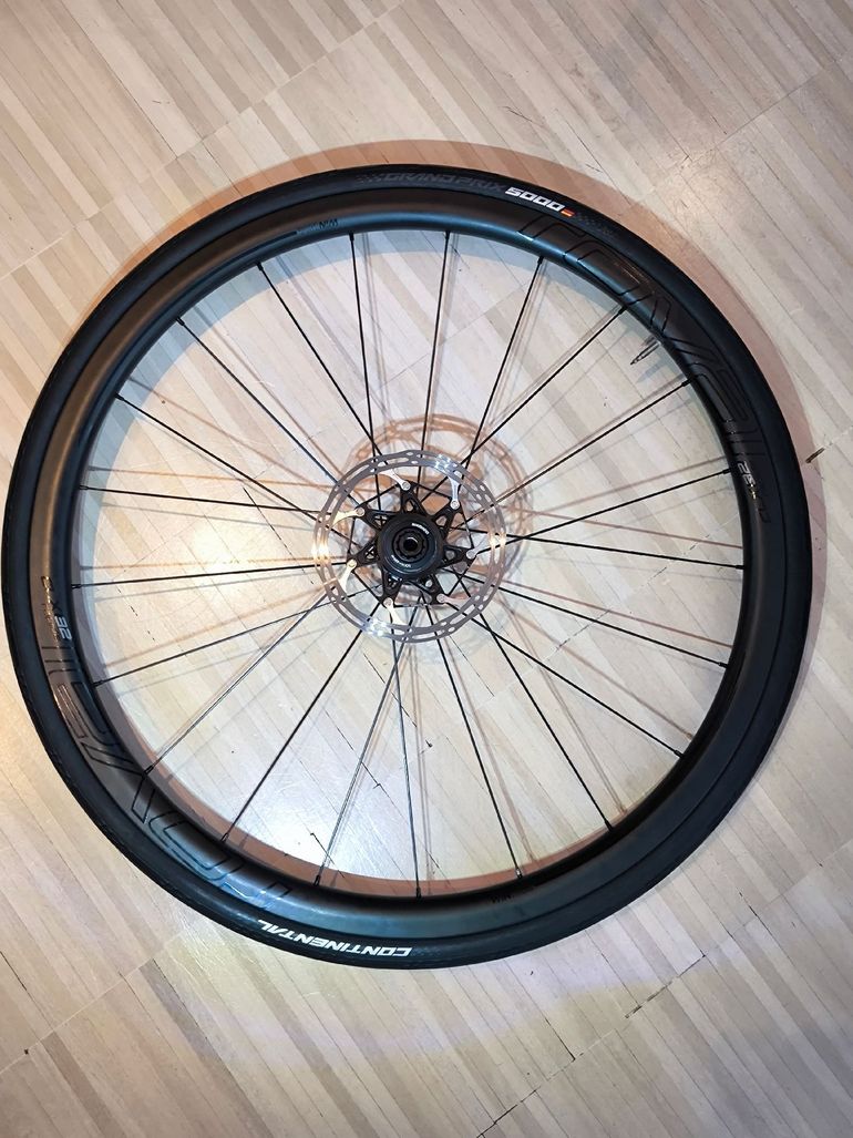 Used Roval CLX32 Rapide 2022 bike — image 5 of 8