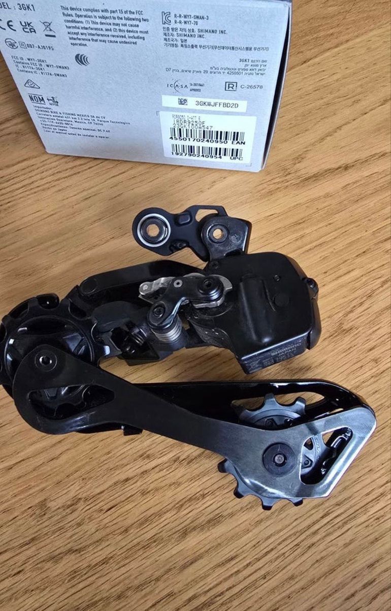 Used Shimano Dura-Ace RD-R9250 12-speed bike — image 7 of 7