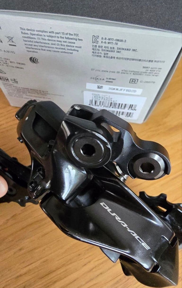 Used Shimano Dura-Ace RD-R9250 12-speed bike — image 6 of 7