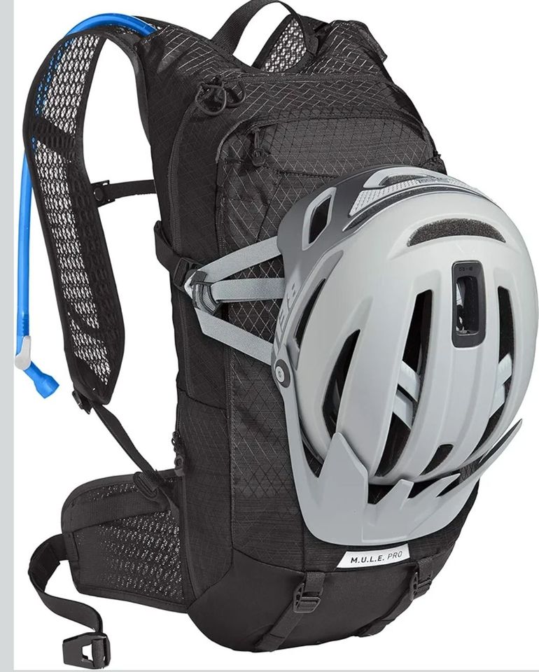 Used Camelbak Mule Pro 14L bike — image 4 of 4