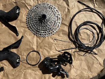 Used Shimano GRX 12-speed Gravel Groupset 2025 bike — image 2 of 10