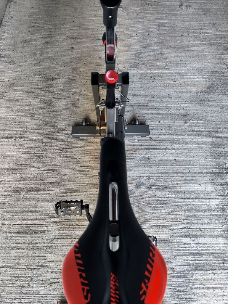 Tweedehands fit fiu BESP-22 bike — afbeelding 4 van 5