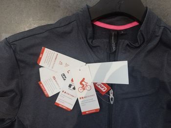 Used Specialized Roubaix Comp Jersey Short Sleeve Women bike — image 3 of 4