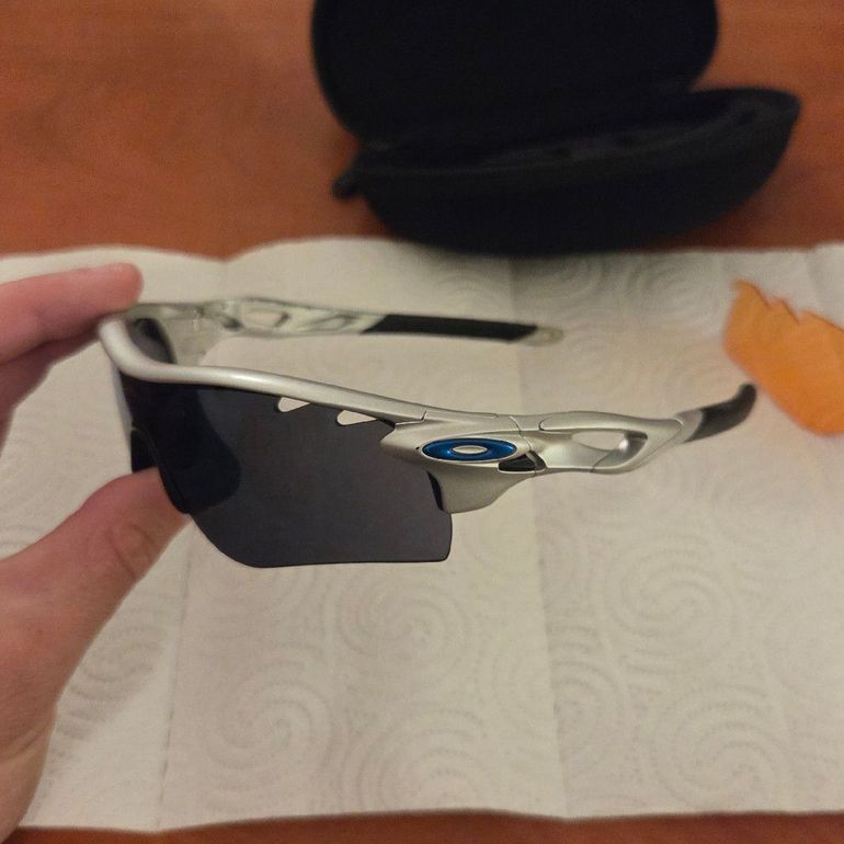 Used Oakley RadarLock Path Cycling Glasses bike — image 8 of 17