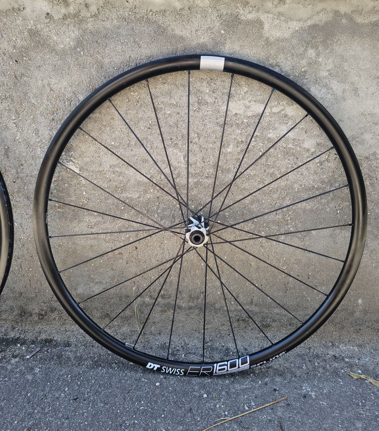 Used Dt Swiss ER1600 Wheelset bike — image 6 of 6