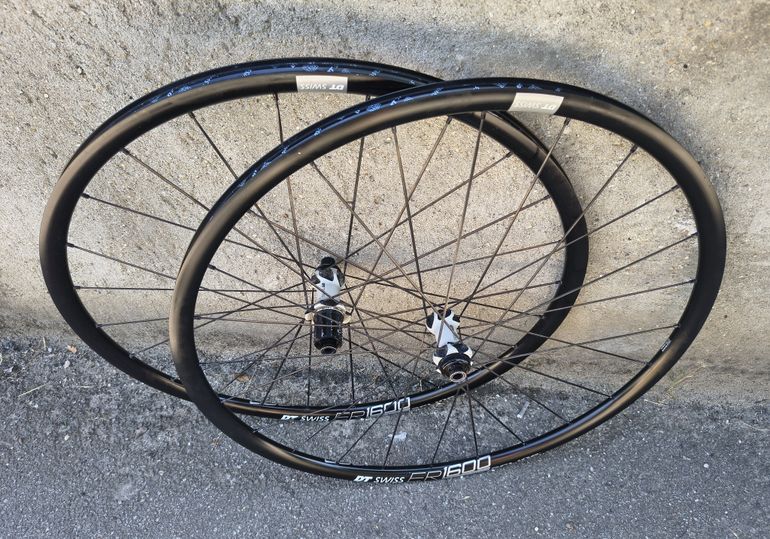 Used Dt Swiss ER1600 Wheelset bike — image 2 of 6