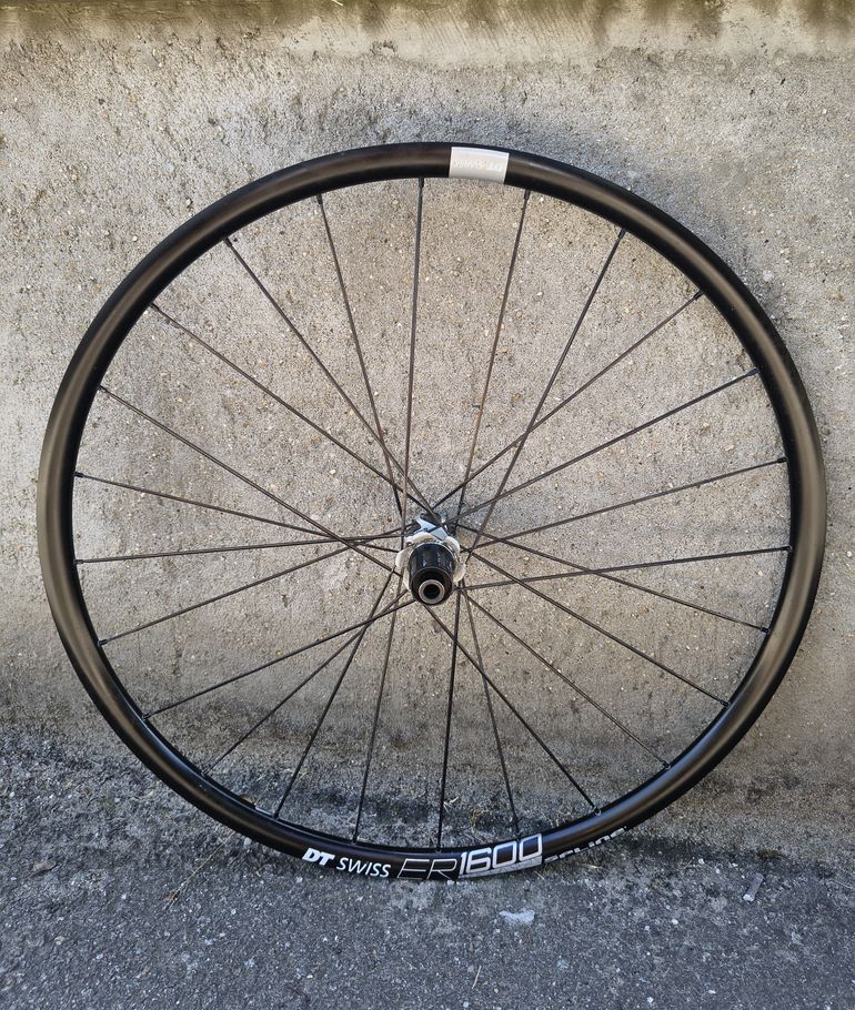 Used Dt Swiss ER1600 Wheelset bike — image 3 of 6