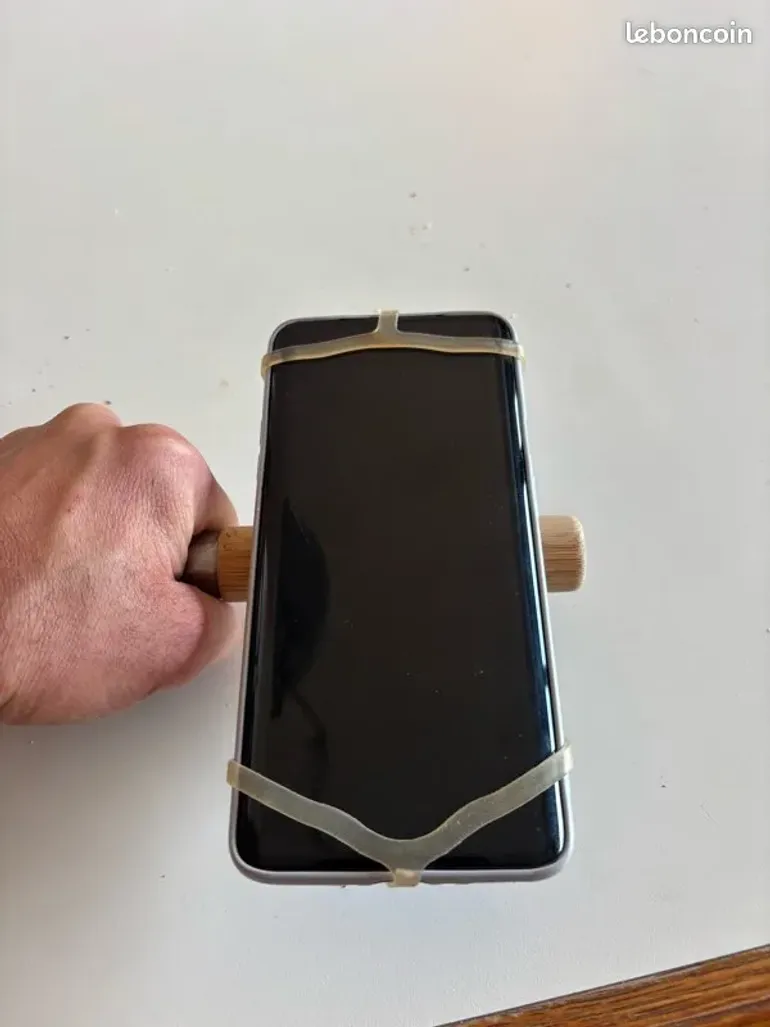 Used Autre Support téléphone vélo silicone bike — image 3 of 5
