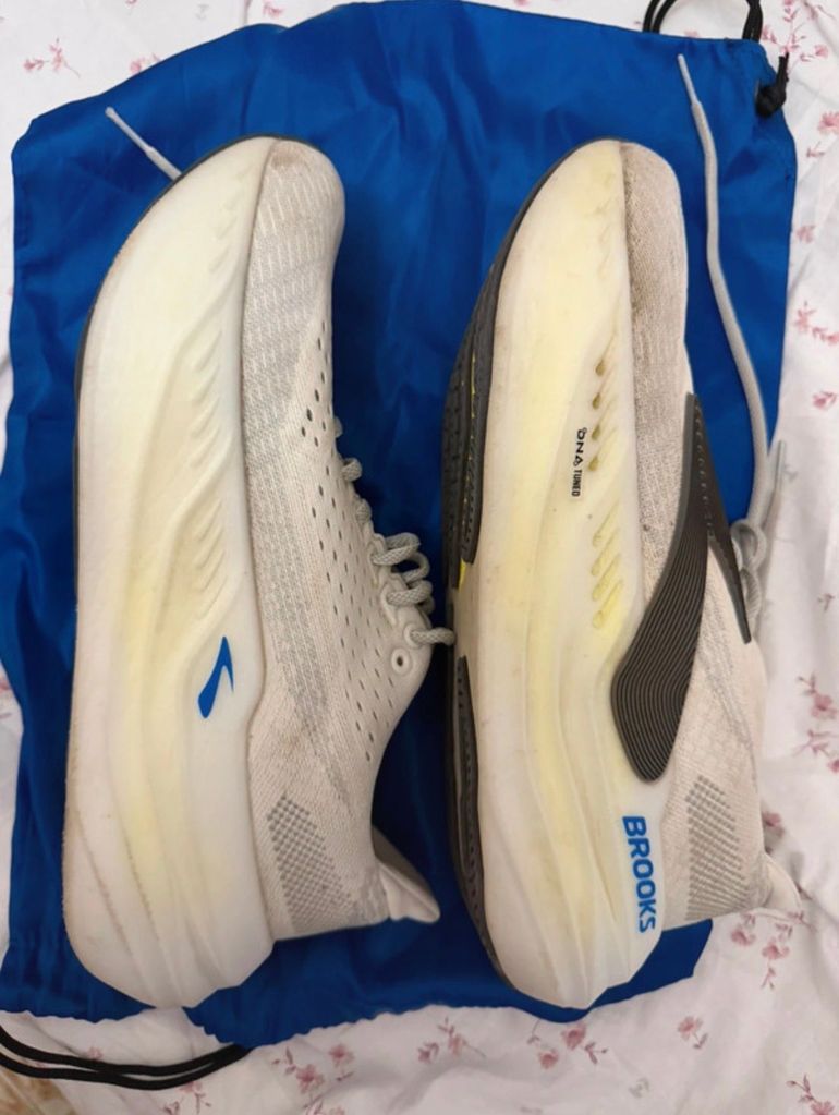 Used Brooks Glycerin 2025 bike — image 3 of 3