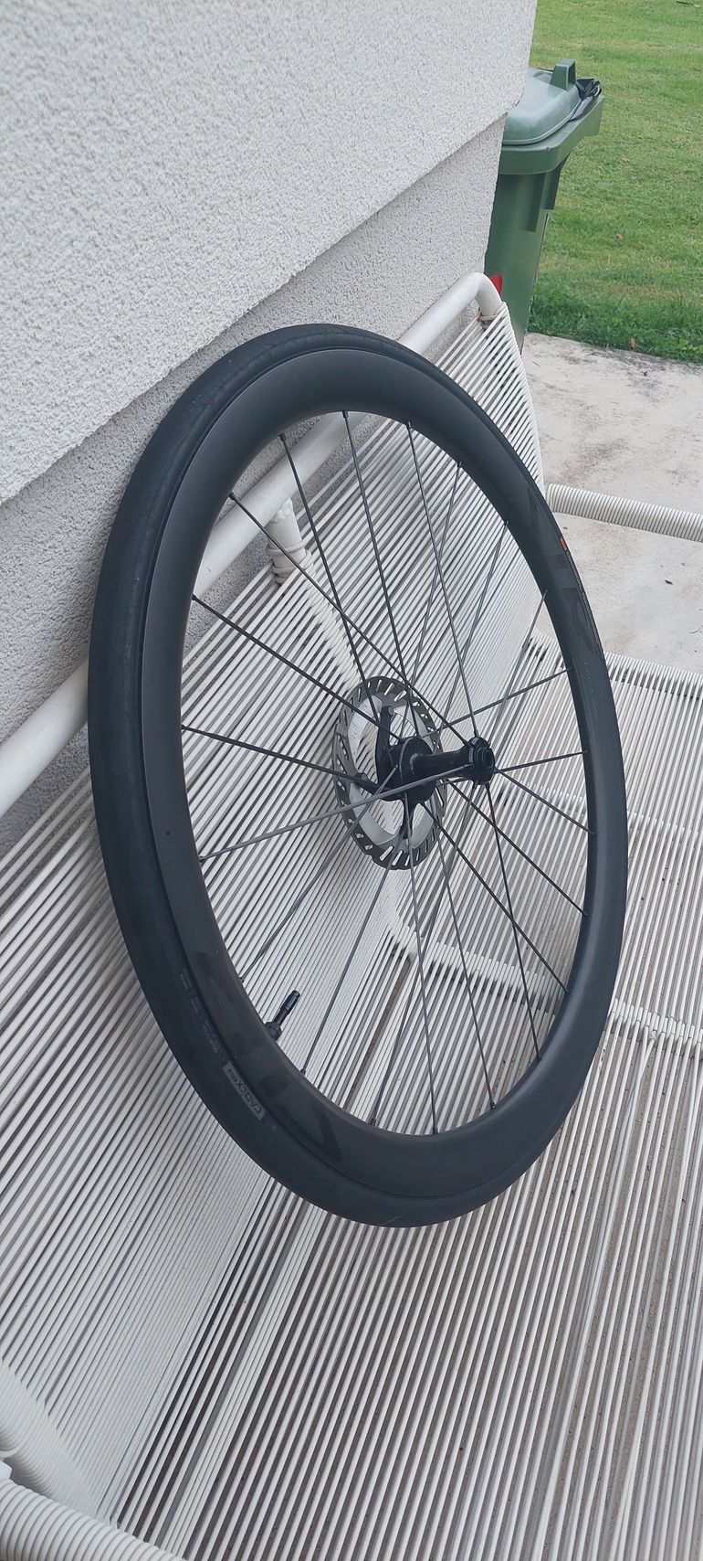 Used Giant SLR 0 40 DISC 2024 bike — image 1 of 7