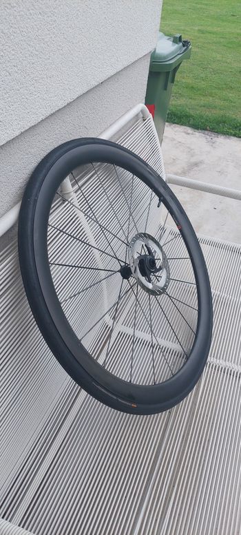Used Giant SLR 0 40 DISC 2024 bike — image 3 of 7