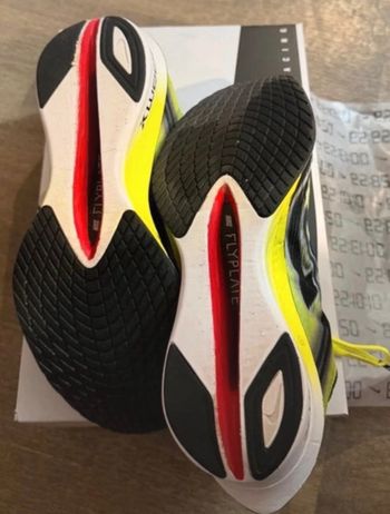 Used Nike Zoom vaporfly next 2026 bike — image 2 of 5