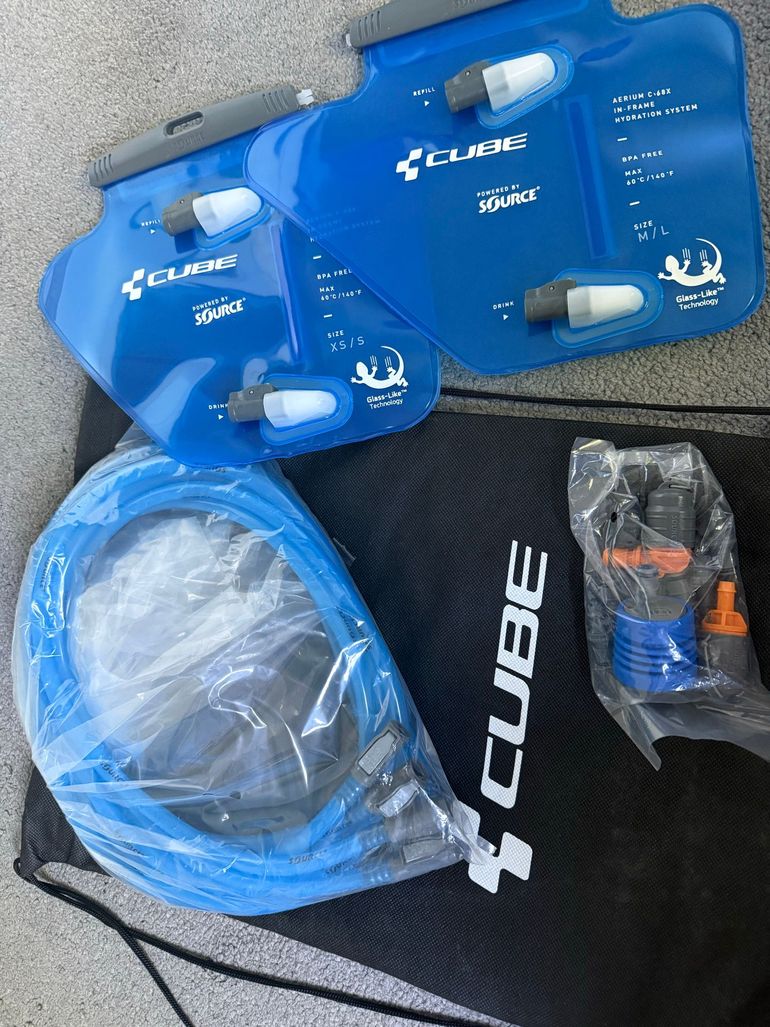 Used Cube In-Frame Hydration Set Aerium bike — image 1 of 2