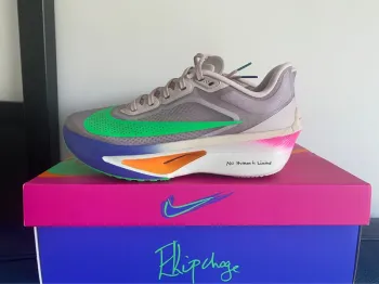 Used Nike Zoom Fly 6 bike