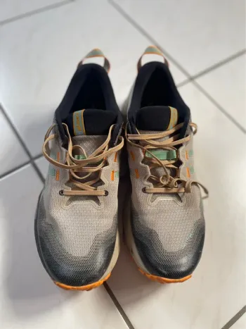 Used Asics Trabuco 12 bike — image 2 of 3