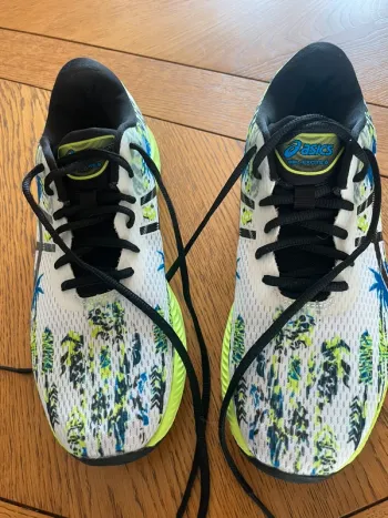 Käytetty Asics Running Shoes bike