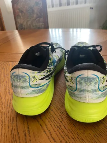 Käytetty Asics Running Shoes bike — kuva 2 / 9