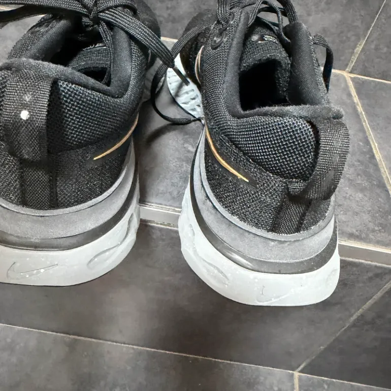 Käytetty Nike React Infinity Run Flyknit 2 bike — kuva 7 / 9