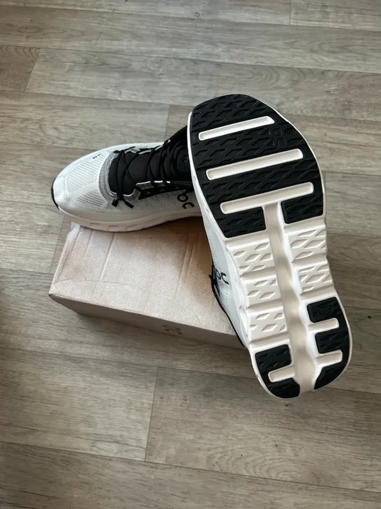 Used On Running Cloud bike — image 4 of 10