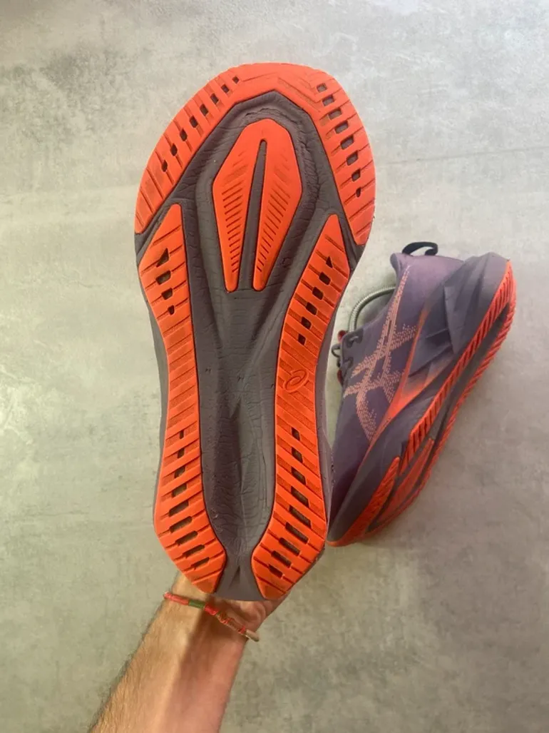Used Asics Novablast 5 FFblast Max bike — image 7 of 14