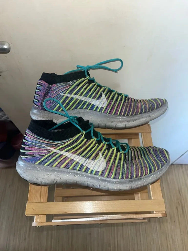 Used White Nike Free RN Motion Flyknit 2016 bike — image 1 of 5