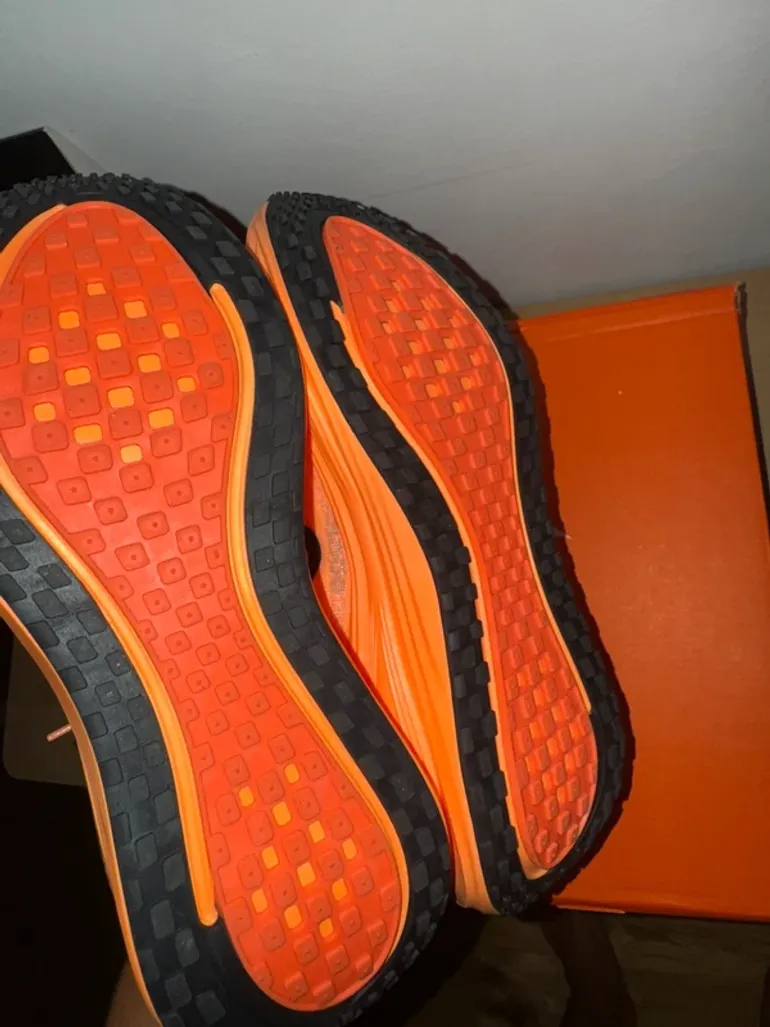 Used Nike Vomero Plus bike — image 7 of 7