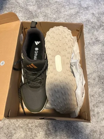 Used Adidas RunFalcon bike — image 4 of 4
