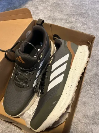Used Adidas RunFalcon bike — image 2 of 4