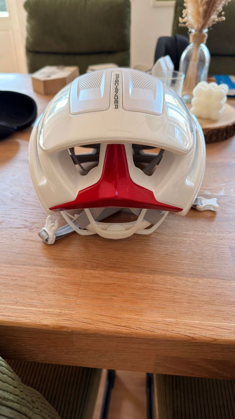 ABUS Gamechanger Helmet 2025 bike d'occasion — image 2 sur 6