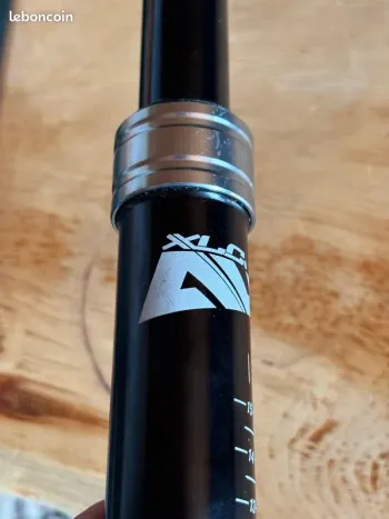Used Xlc Tige de selle télescopique bike — image 4 of 7