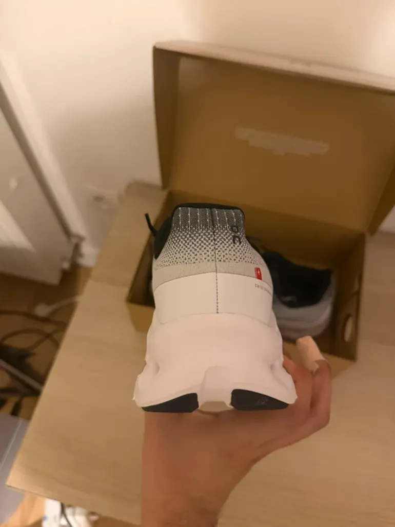 Used On Running Chaussures On taille 42 bike — image 6 of 10