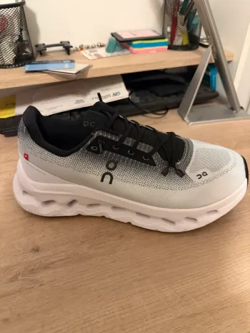 Used On Running Chaussures On taille 42 bike
