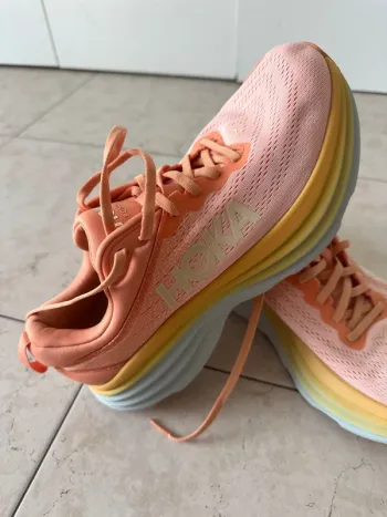Käytetty Hoka Bondi 8 bike