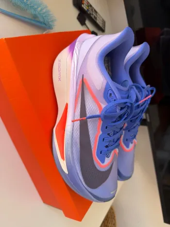 Used Nike Zoom Fly 6 bike — image 2 of 7