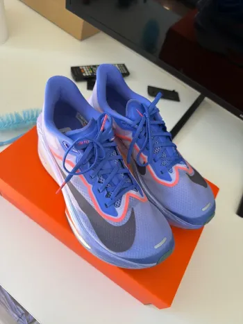 Used Nike Zoom Fly 6 bike
