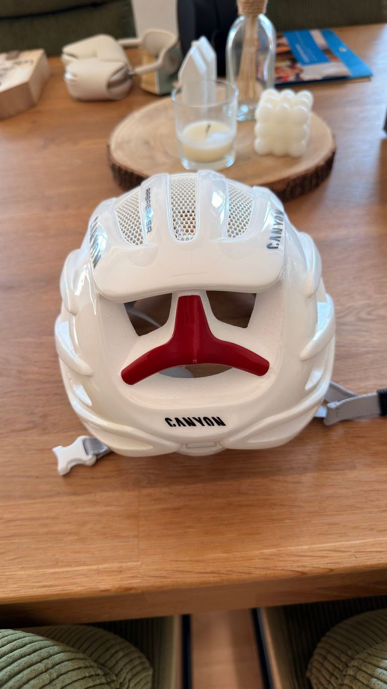 Used ABUS Airbreaker Helmet 2025 bike — image 3 of 5