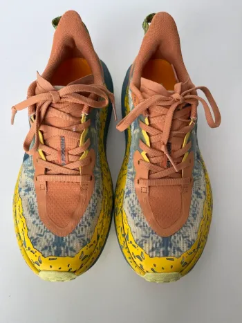Used Hoka Speedgoat 6 bike — image 6 of 11