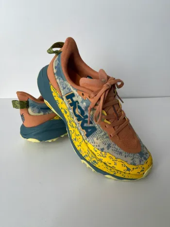 Used Hoka Speedgoat 6 bike — image 2 of 11