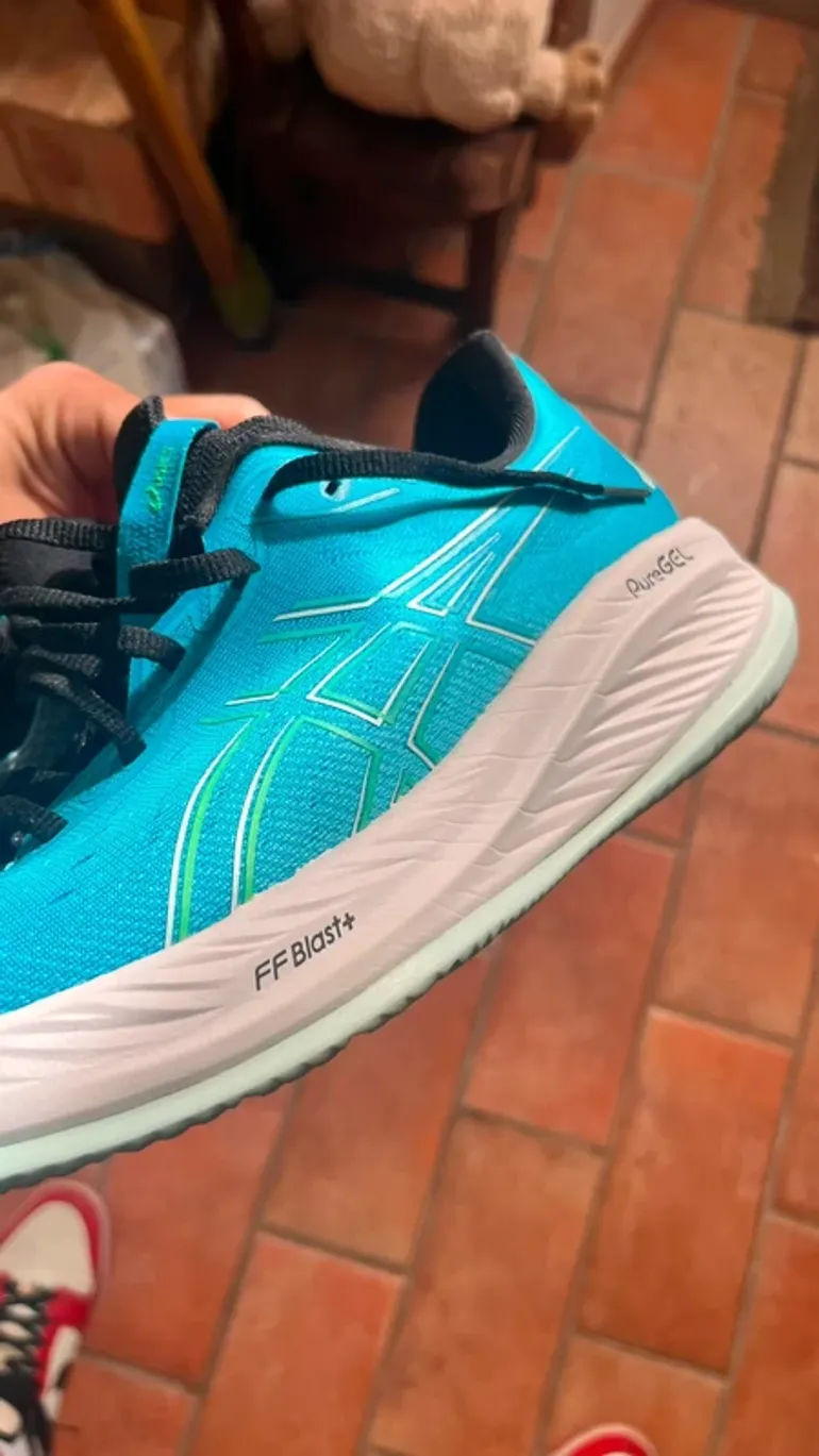 Used Asics FF Blast + bike — image 5 of 9
