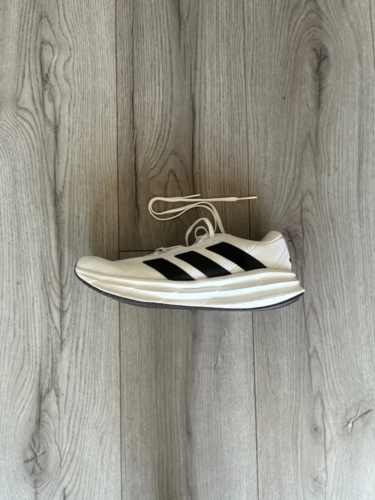 Used Adidas Sneaker bike — image 3 of 7