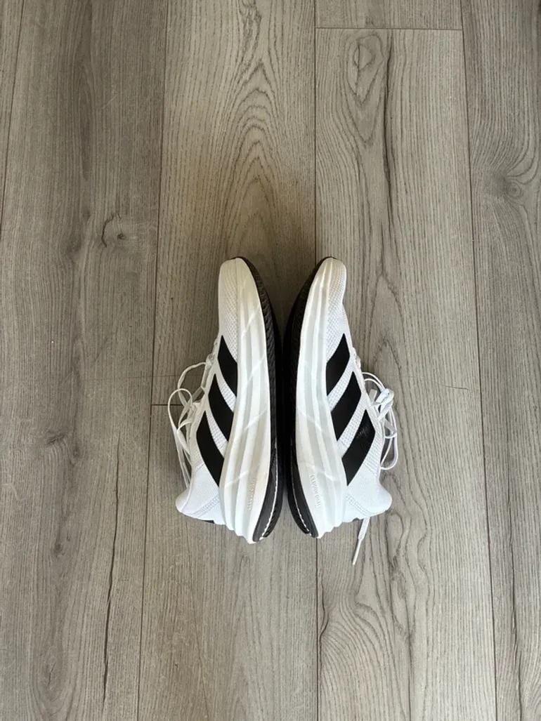 Used Adidas Sneaker bike — image 1 of 7