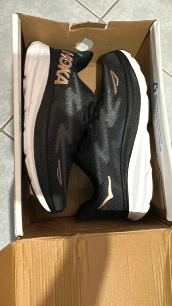 Used Hoka Running Shoes bike — image 3 of 7