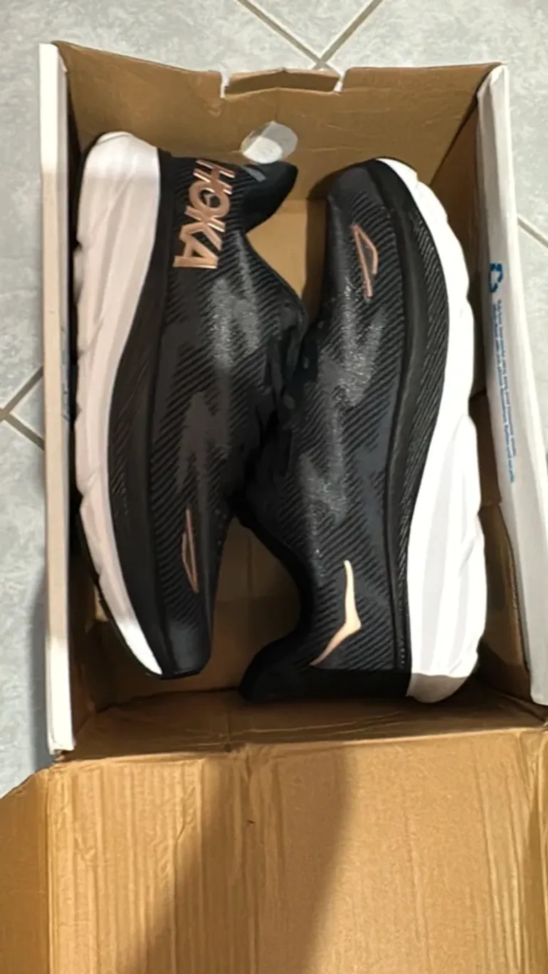 Used Hoka Running Shoes bike — image 3 of 7