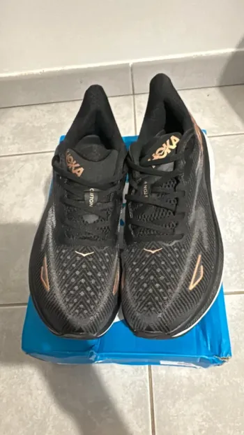 Used Hoka Running Shoes bike — image 7 of 7