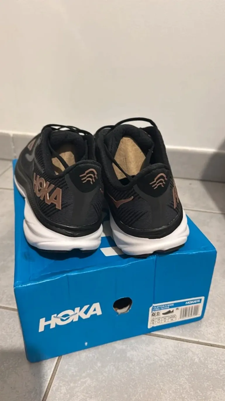 Used Hoka Running Shoes bike — image 5 of 7