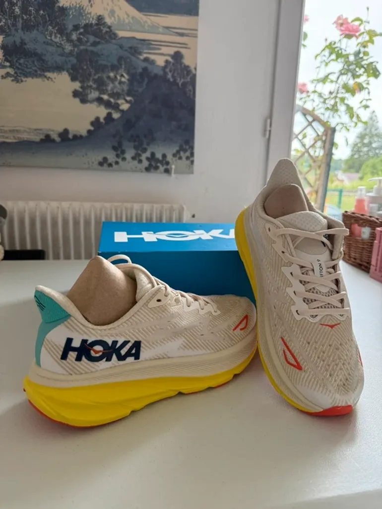 Gebrauchtes Hoka Clifton 9 bike — Bild 1 von 6