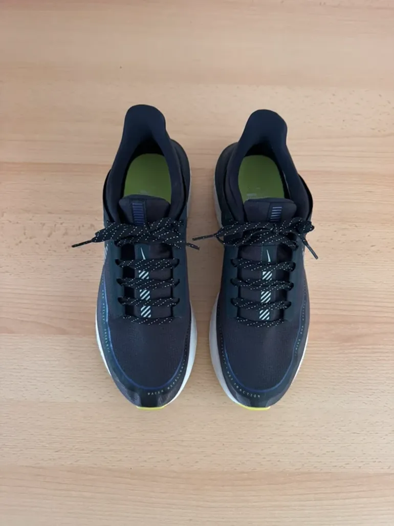 Käytetty Nike Legend React 2 Shield bike — kuva 4 / 9