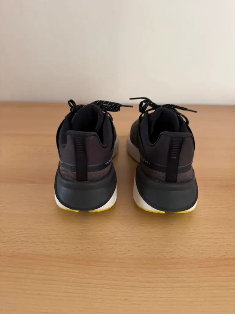 Käytetty Nike Legend React 2 Shield bike — kuva 5 / 9